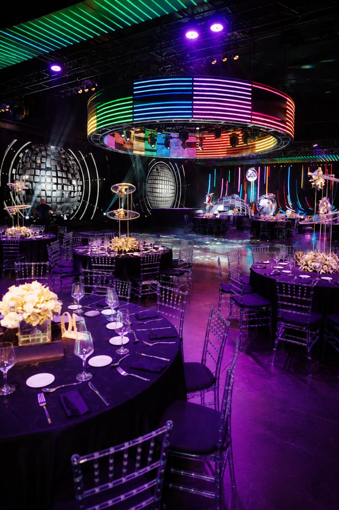 Registro de una fiesta con luces LED en Vonharv